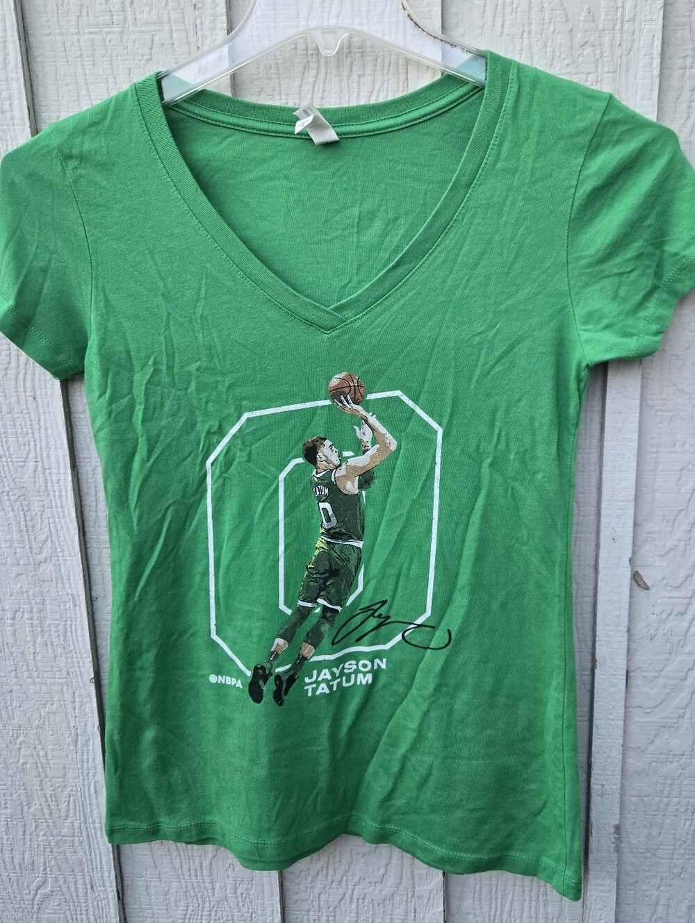500 Level Jayson Tatum Boston Celtics Green V-Neck Graphic Tee Shirt Women's M